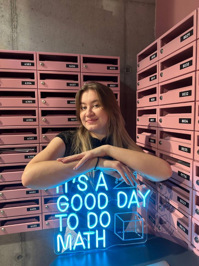 Злата, засновниця The Smart Side